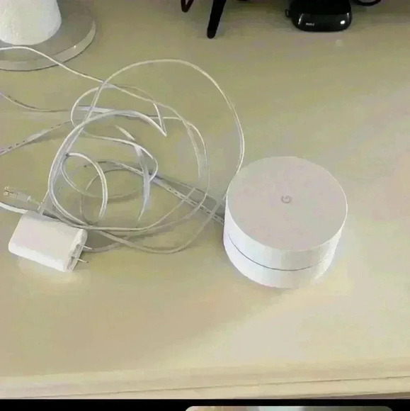 Google Nest AC-1304 WiFi Solution Single WiFi Point Router - Picture 3 of 4